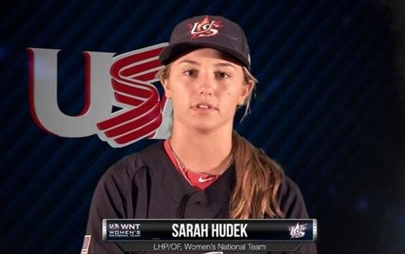 Sarah-Hudek-Female-pitcher-earns-college-baseball-scholarship