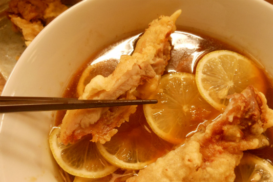 リンカーンのレモンラーメンの鶏天