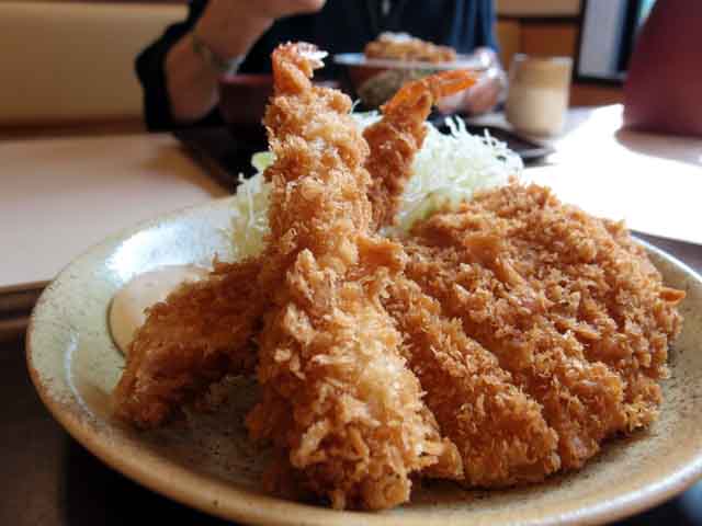 とんかつ 扇亭