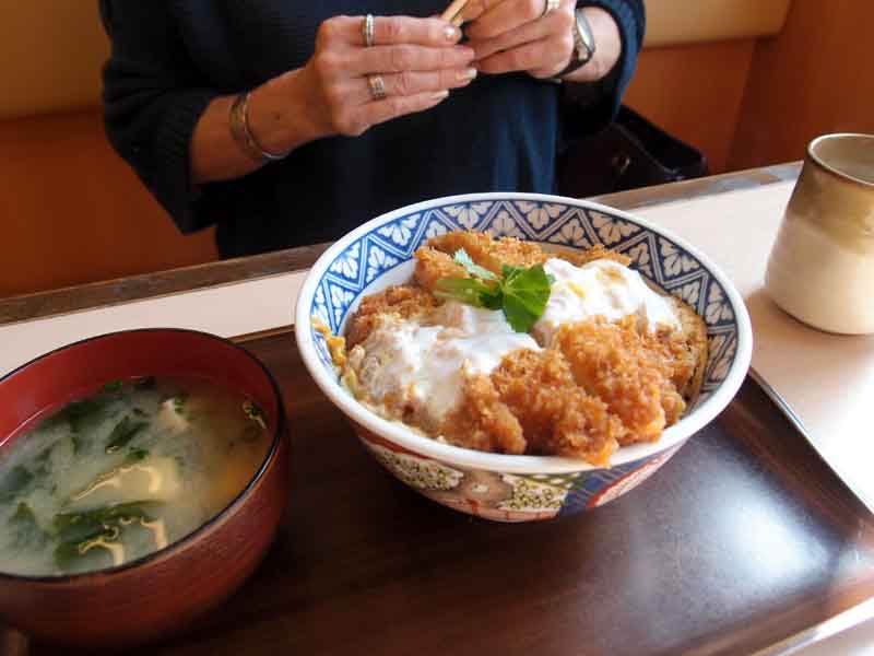 とんかつ 扇亭