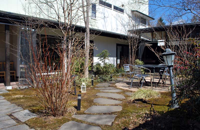 ビストロ モン.シュマン>