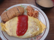 オムライス メンチ付き