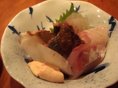 濱いち 刺身 すずき、石鯛、かんぱち、秋刀魚、かわはぎ