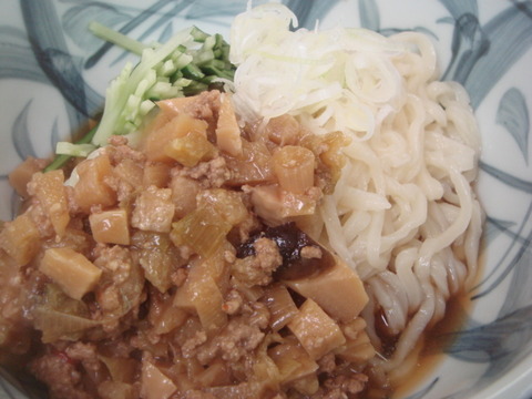 ねぎどん 辛味噌肉うどん アップ