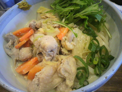 おにやんま 豆乳仕立ての鳥うどん