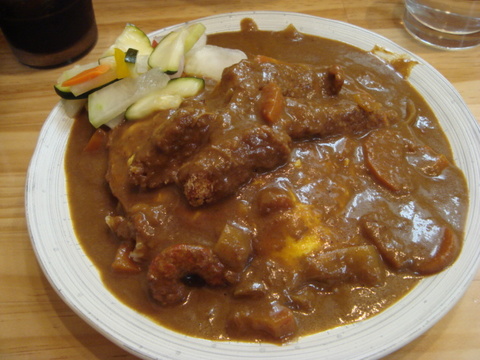 真寿舎 オムカレー