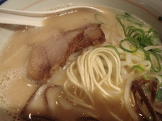 砦 ラーメン 細麺