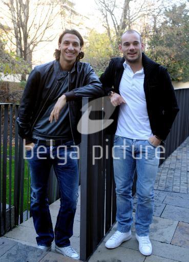 Wes-and-Ibra-wesley-sneijder-18156017-369-512