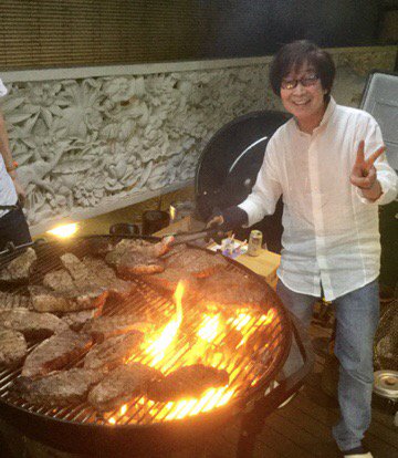 【画像】尾田栄一郎さんちのバーベキューwwwwwww