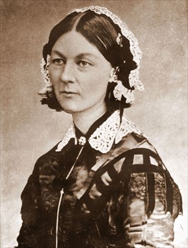 1200px-Florence_Nightingale_CDV_by_H_Lenthall