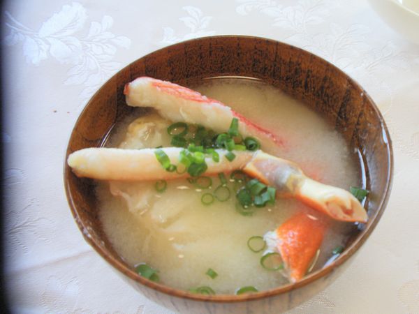 白味噌仕立てのかに味噌汁