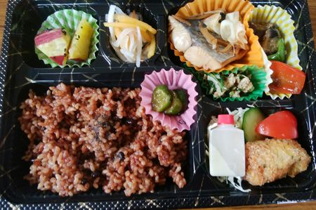 お弁当800円