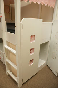 bunkbed_with_mattress_2chests_4