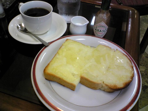 COFFEE HOUSE 亜芽里館:?モーニング530円全景100626