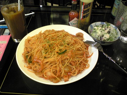 喫茶モア:?ナポリタン大盛900円全景100731