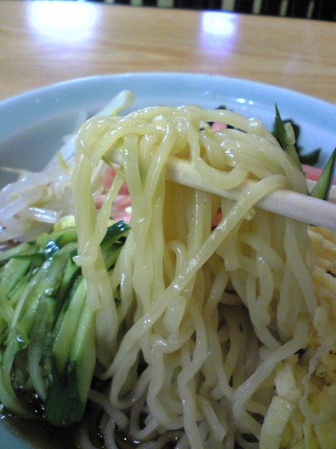 山口家本店:?冷し中華680円の麺100715