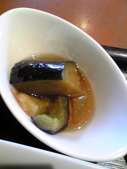 カフェ・ド・ナリ:?カレーライスの茄子の煮物拡大100724