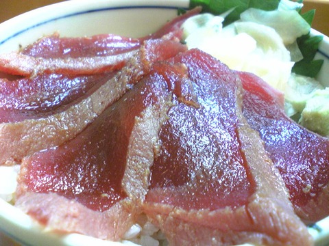 すし栄:⑥づけ丼900円拡大101024