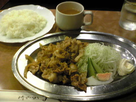 純喫茶シャレード:①生姜焼き定食1050円全景100914