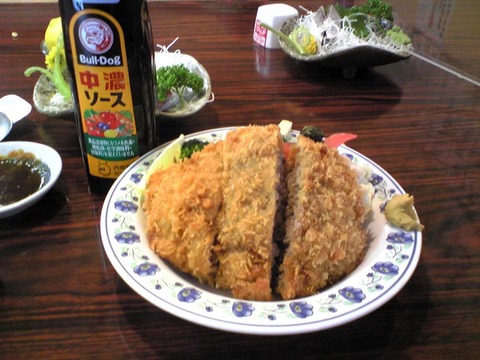 丸千葉:?自家製ジャンボメンチ600円全景100612