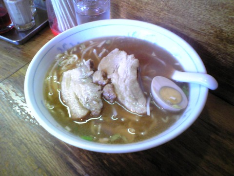 哈爾濱餃子:?太肉麺800円全景100615
