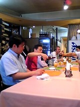 �ӥ��ȥ��ޥ륹��Ź���������̥ơ��֥��ʤ��˼06-06-03_12-03.jpg