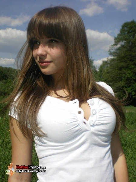 ロシアの素人女子が最高にエロ可愛い16