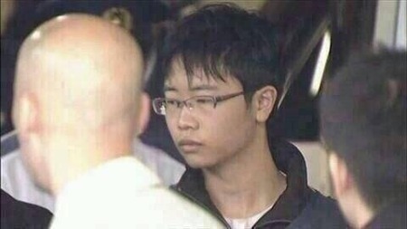 AKBのこぎり襲撃事件の犯人