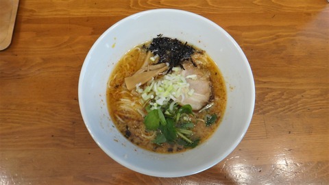 082 (ラーメン)