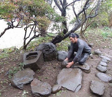 不思議な蹲（つくばい） : 冬樹社長のblog