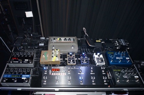 VAMPS】HYDE使用エフェクター : エフェクターまとめ