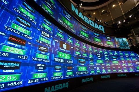 37e33488_nasdaq-smartphone-04-12-2010