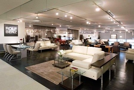 大塚家具の店内