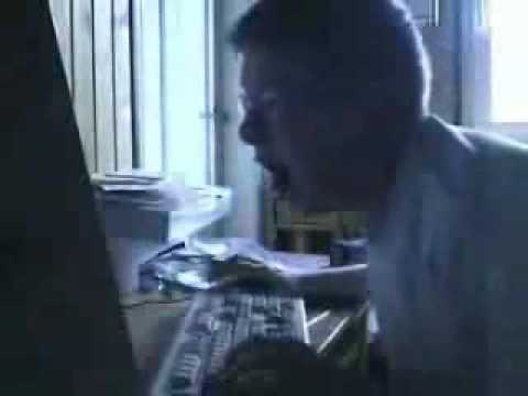 キーボードクラッシャー