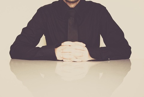businessman-598033_640