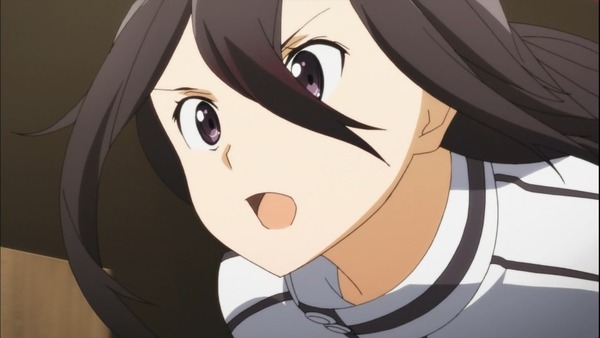 4 (4)