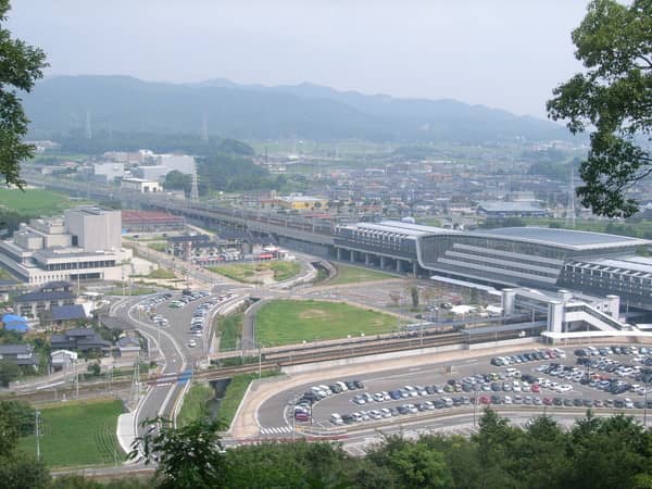 23458-min