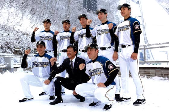 20171124_fighters3_ik-560x373-min