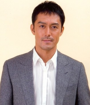 abe-top2-4