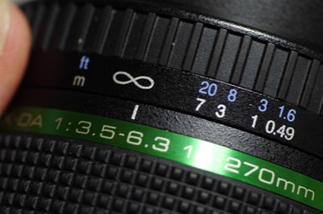£µ