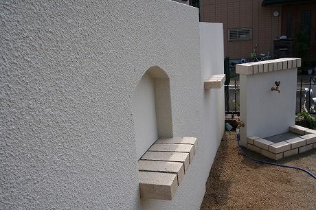 庭の壁