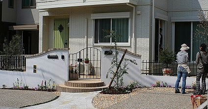 白壁、アイアン