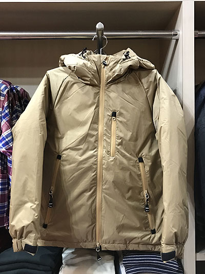ナンガベージュ店頭