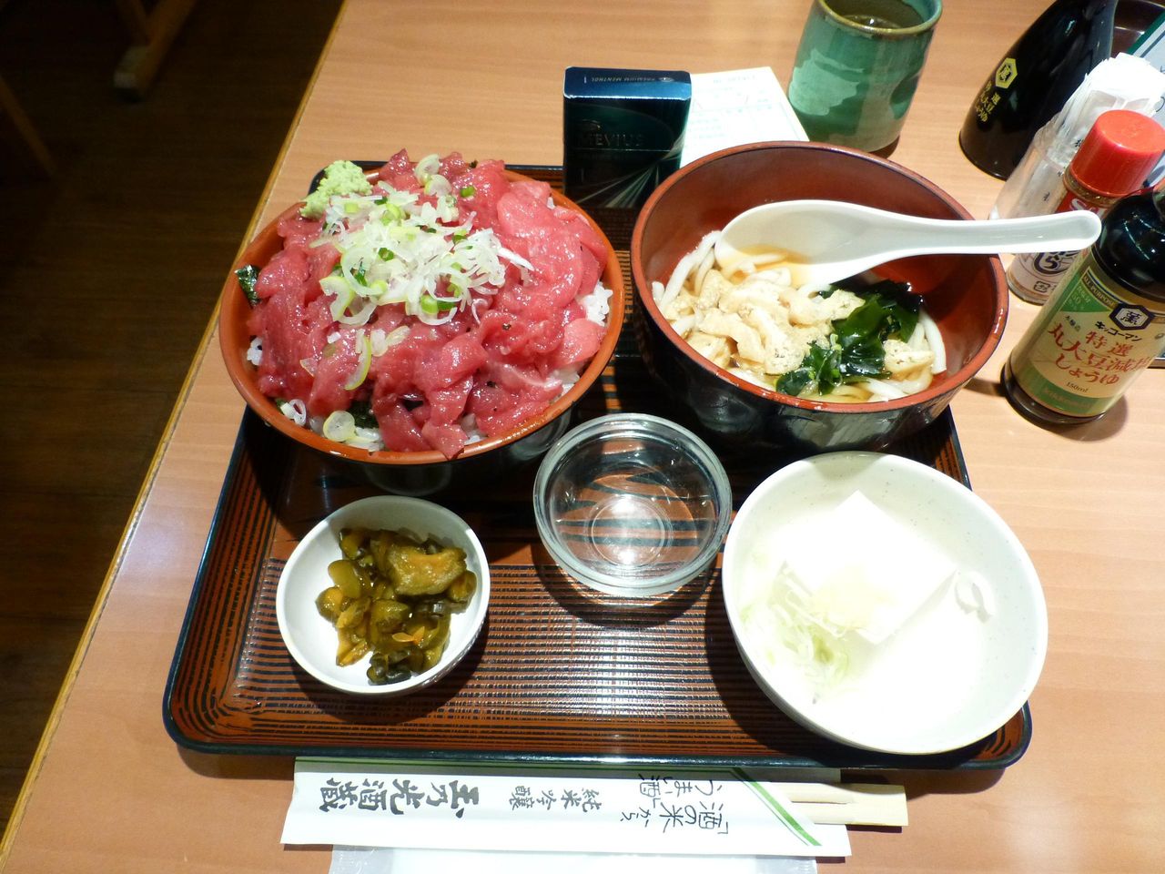 まぐろ中落ちセット特盛(土曜日限定)1,000円