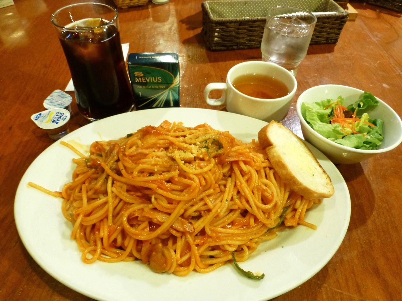 どひゃ〜すごいボリューム!ナポリタン大盛920円!