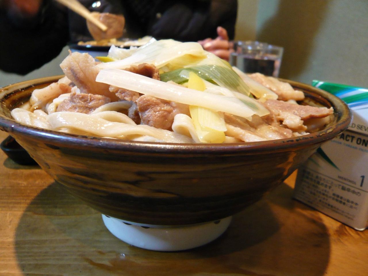 冷や肉大は、ナイスな盛り具合で、ボリューム満点!