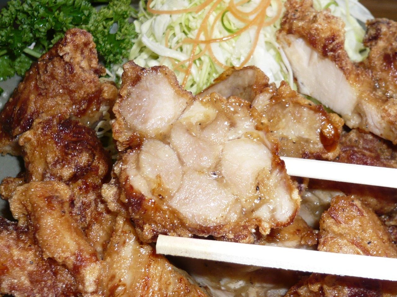 やわらかくジューシーな唐揚げ!