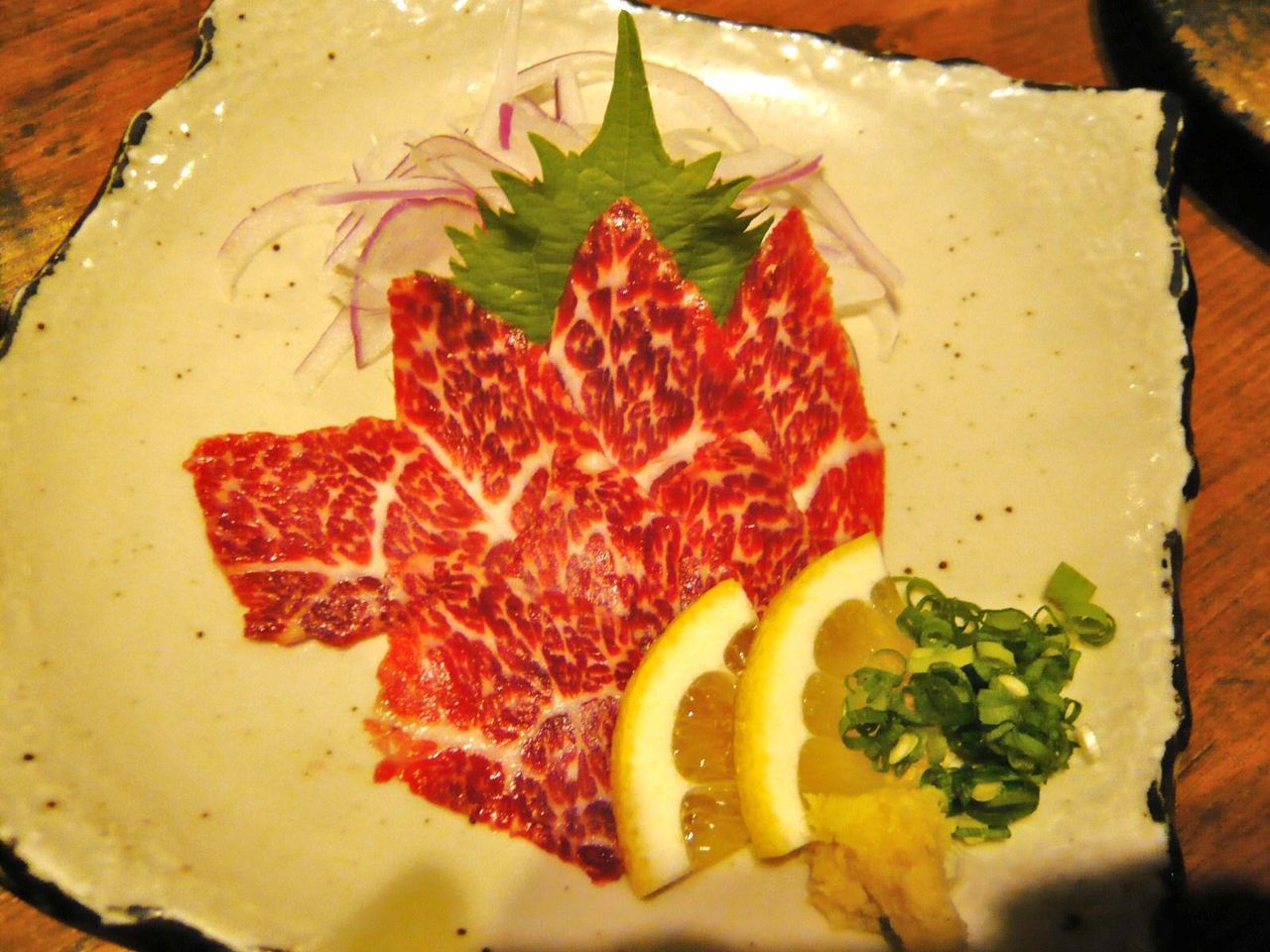 霜降り馬刺し1,200円