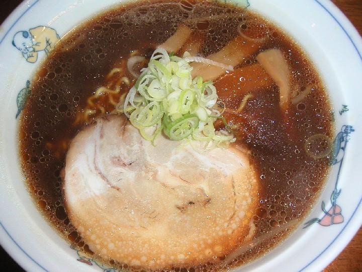 醤油らあめん650円