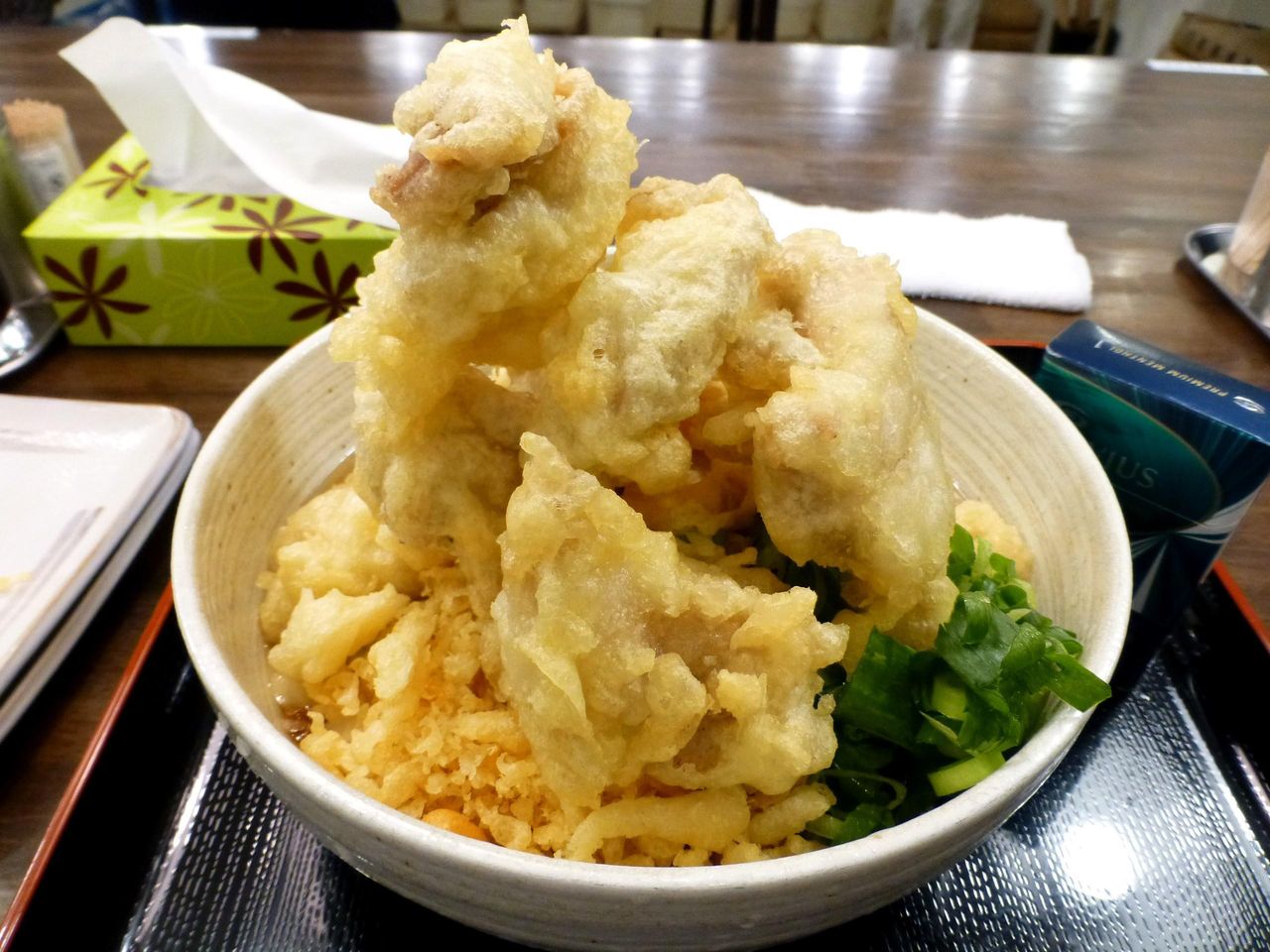 おにやんま : 新橋の「おにやんま」で、トリプルとり天ぶっかけ大盛